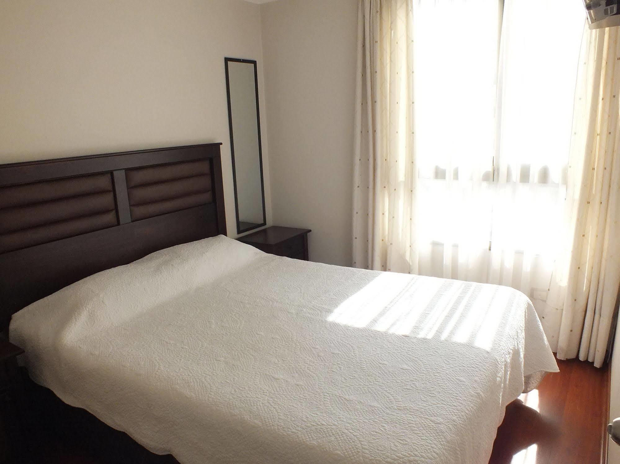 Sys Suites Tarapaca Santiago Buitenkant foto